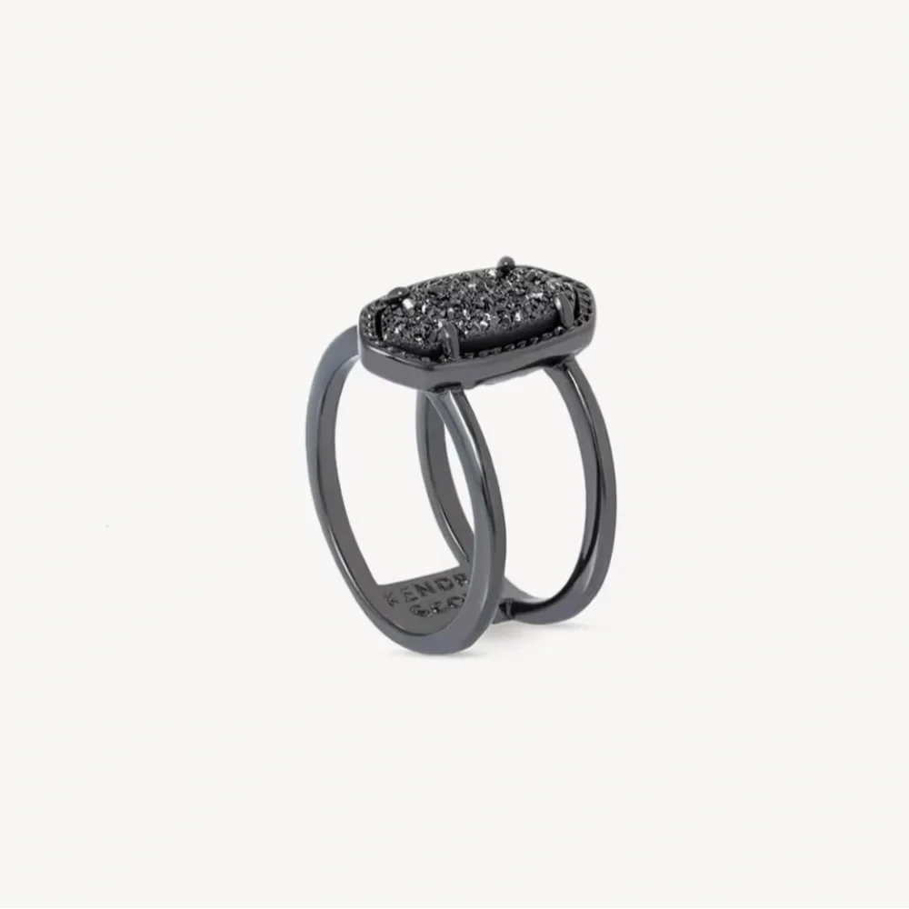 Kendra Scott Elyse Ring in Gunmetal - Picture 3 of 8